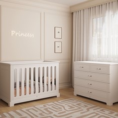 חדר שינה לתינוק במהודרת Studio Boutique Collection כולל שידה 120 ומיטת תינוק דגם פרינסס