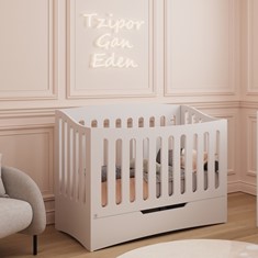 מיטת תינוק במהדורת Studio Boutique Collection דגם ציפור גן עדן