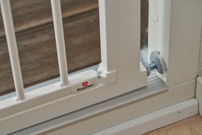 לא משאיר סימן על הקיר